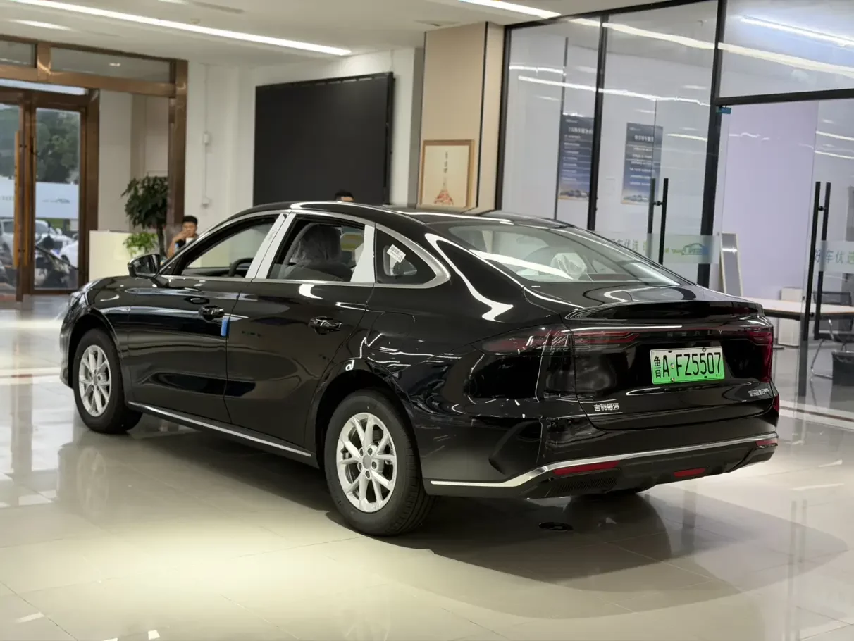 Geely Galaxy Star 6