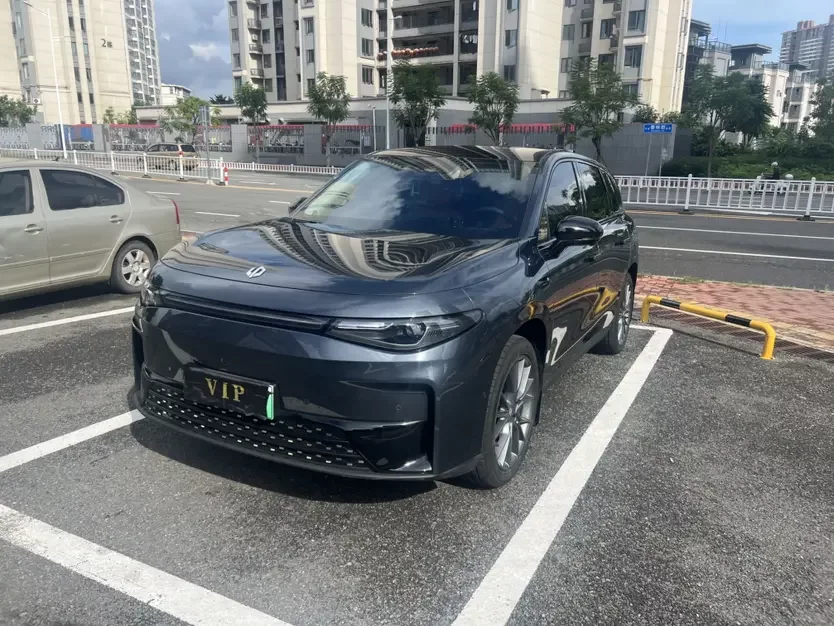 Leapmotor Zero running C10