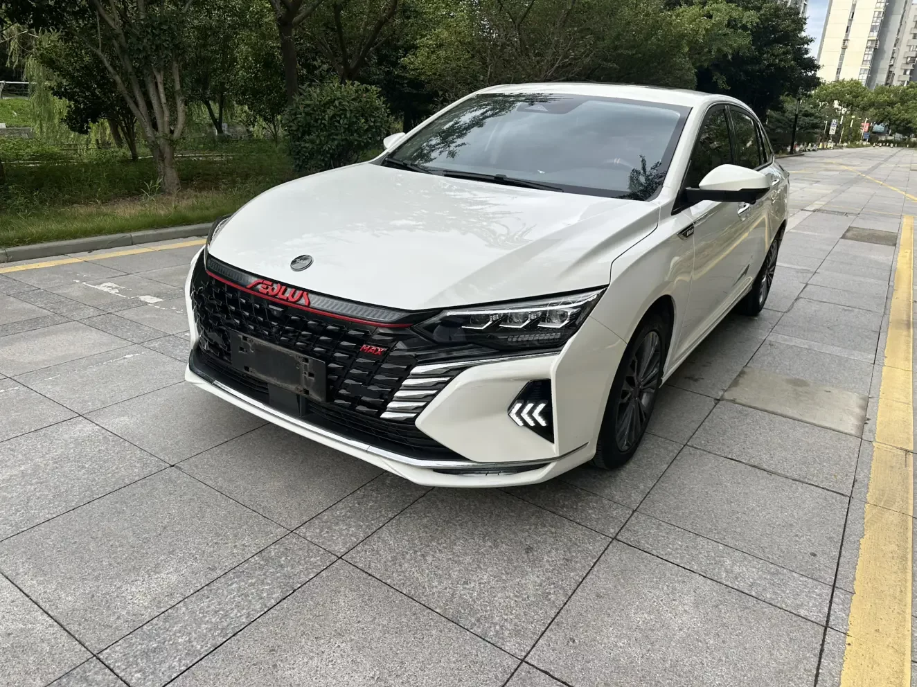 Dongfeng Yixuan MAX