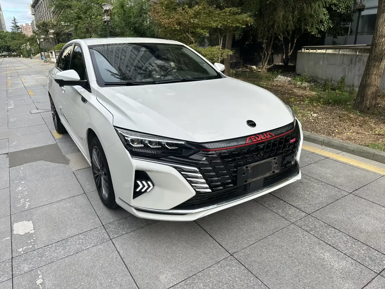 Dongfeng Yixuan MAX