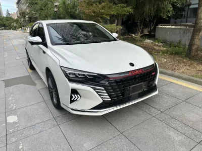 Dongfeng Yixuan MAX