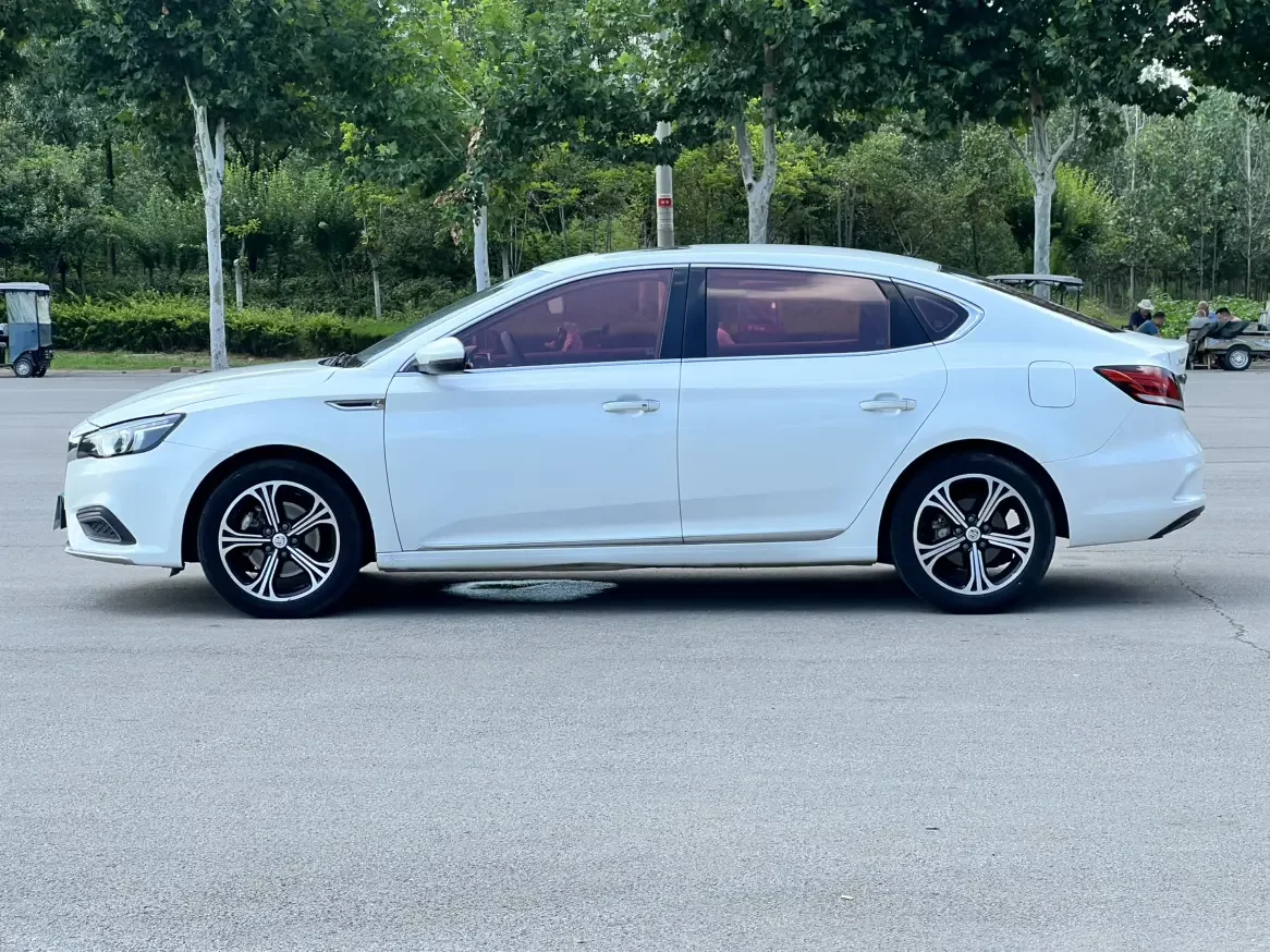 MG 6