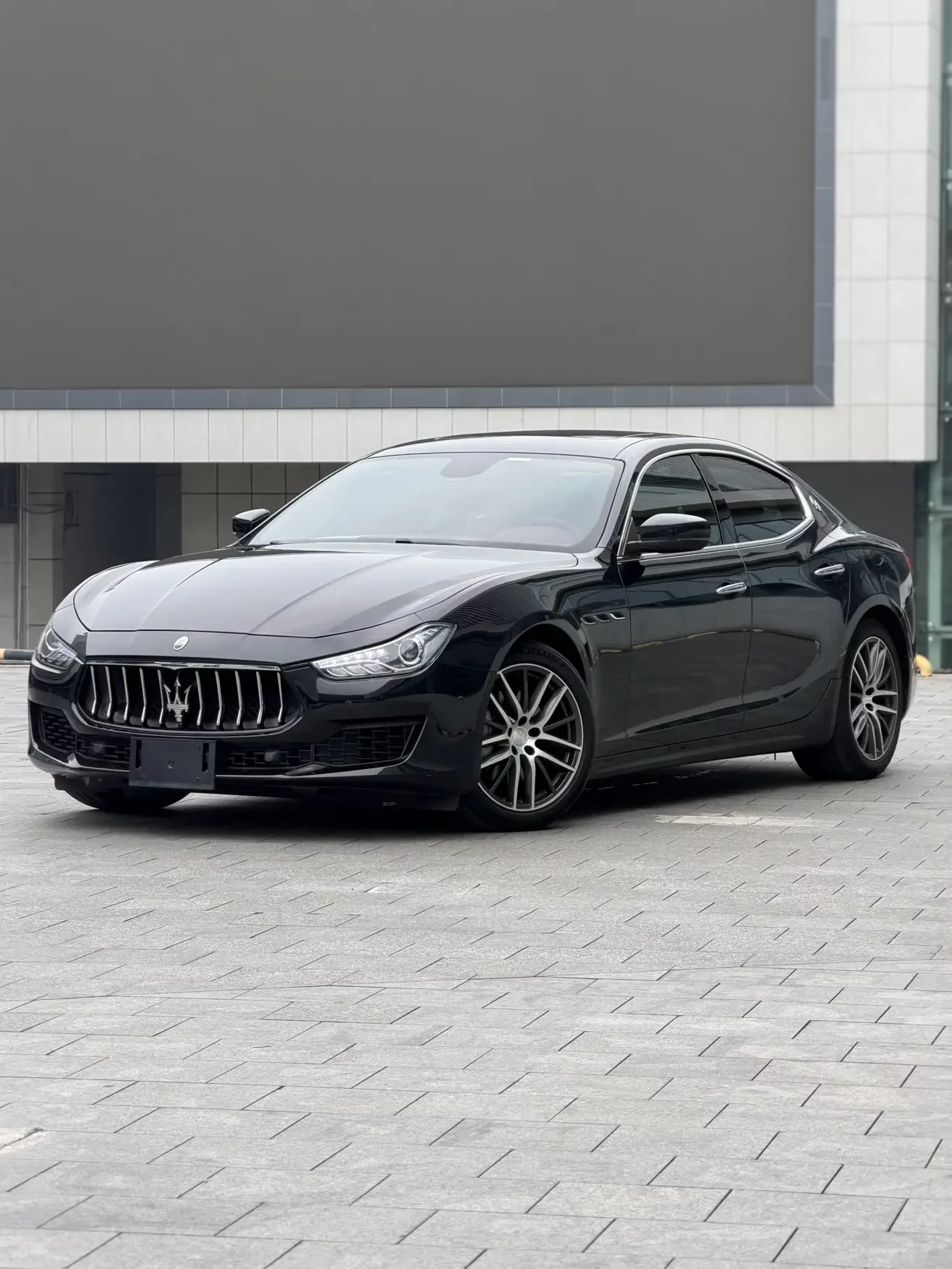 Maserati Ghibli  из Китая