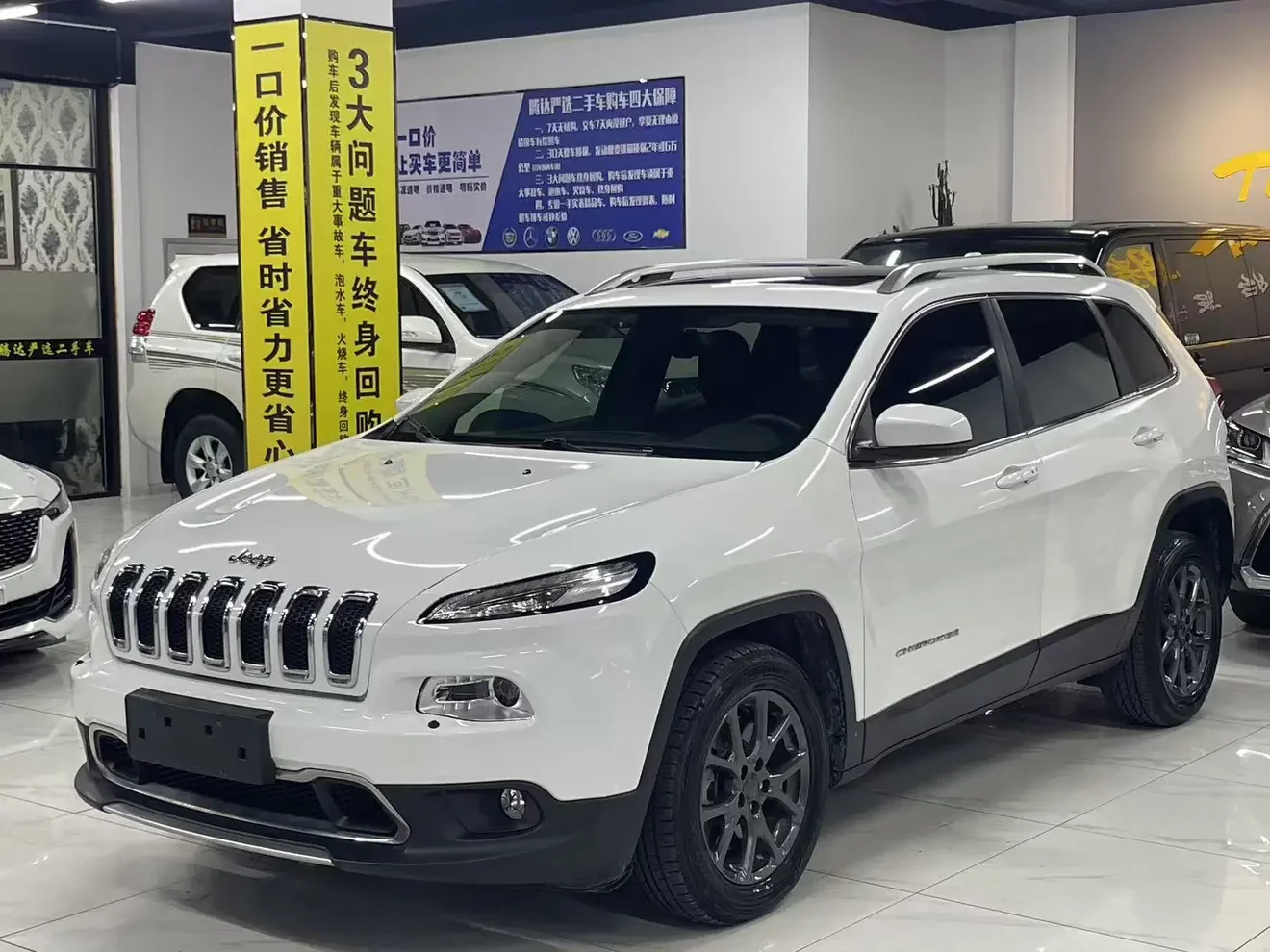Jeep Cherokee  из Китая