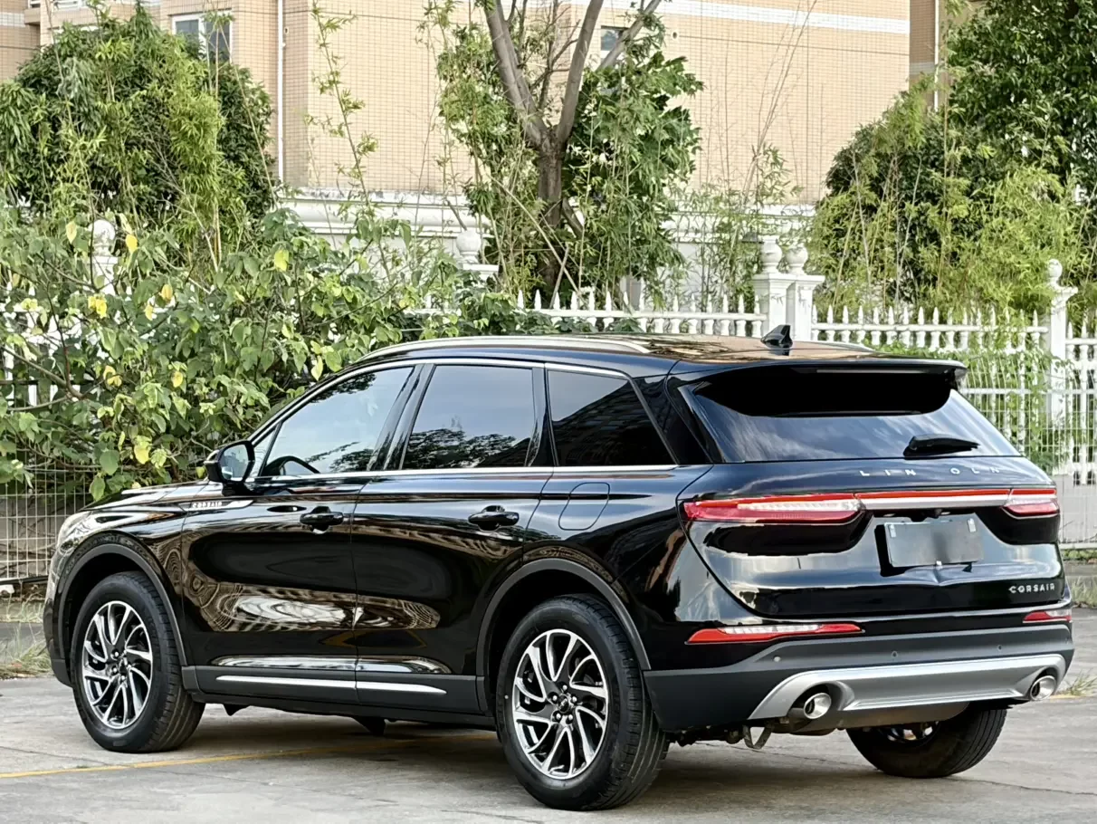 Lincoln adventurer