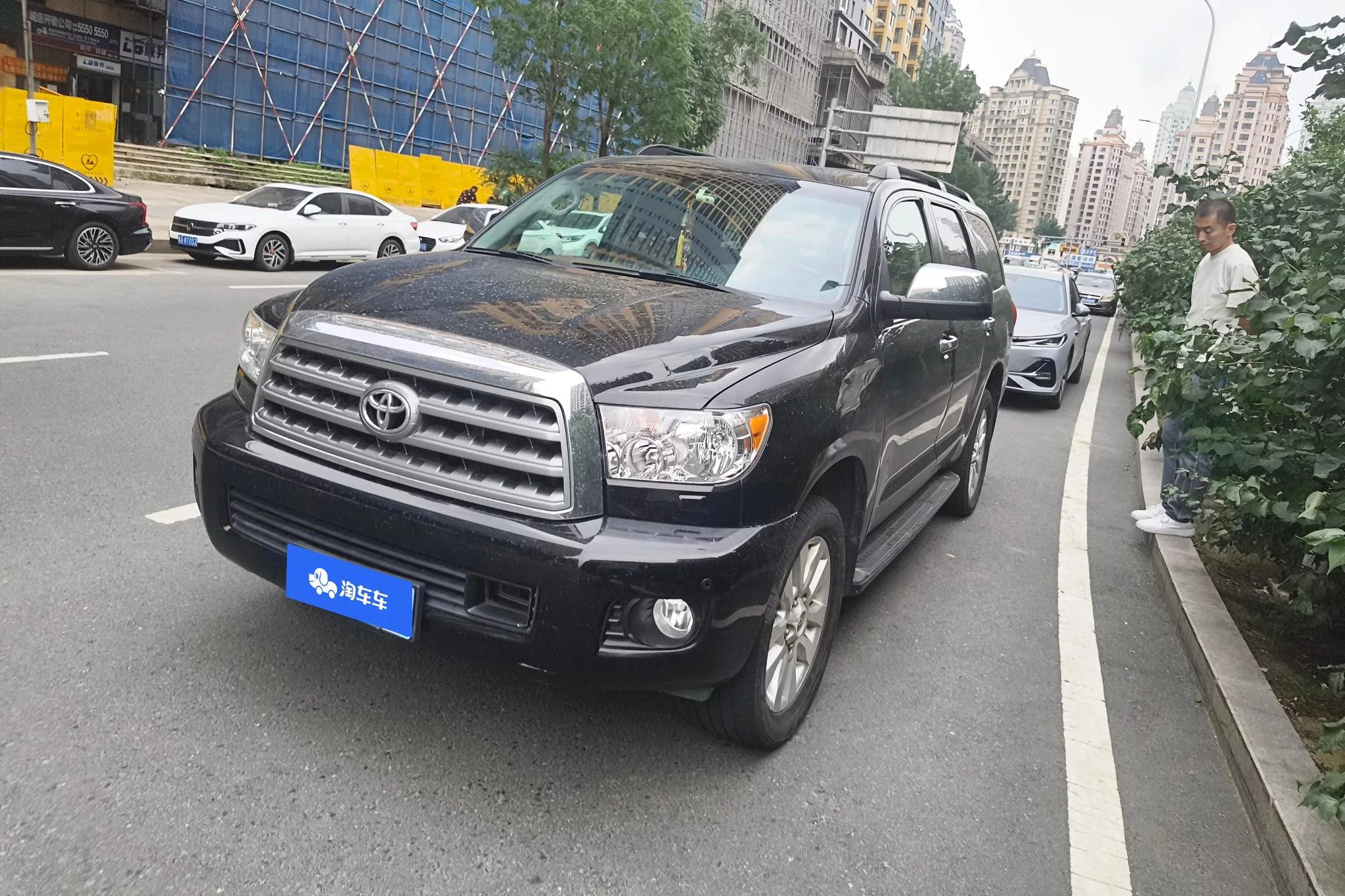 Toyota Sequoia  из Китая