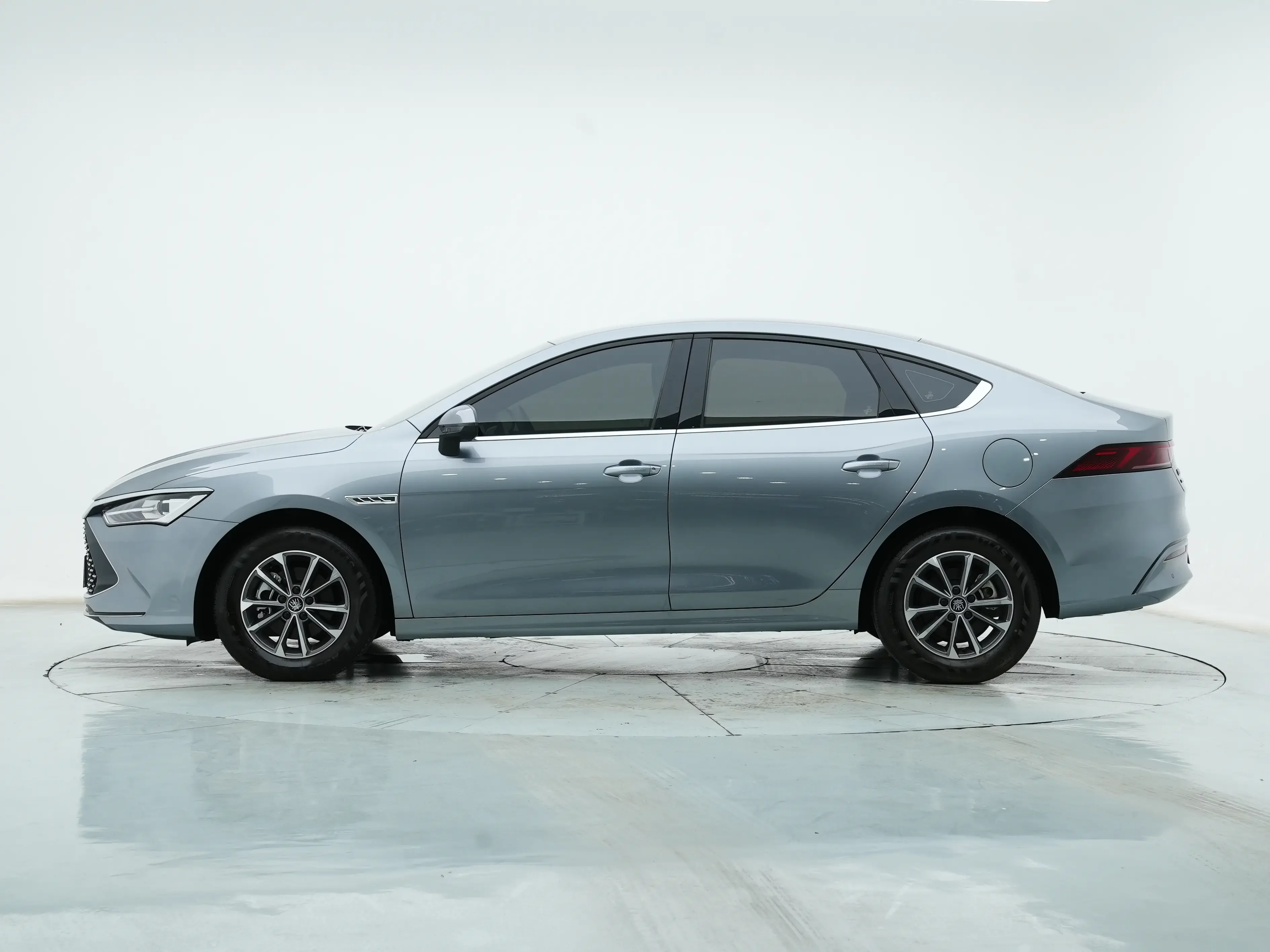 BYD Qin PLUS DM