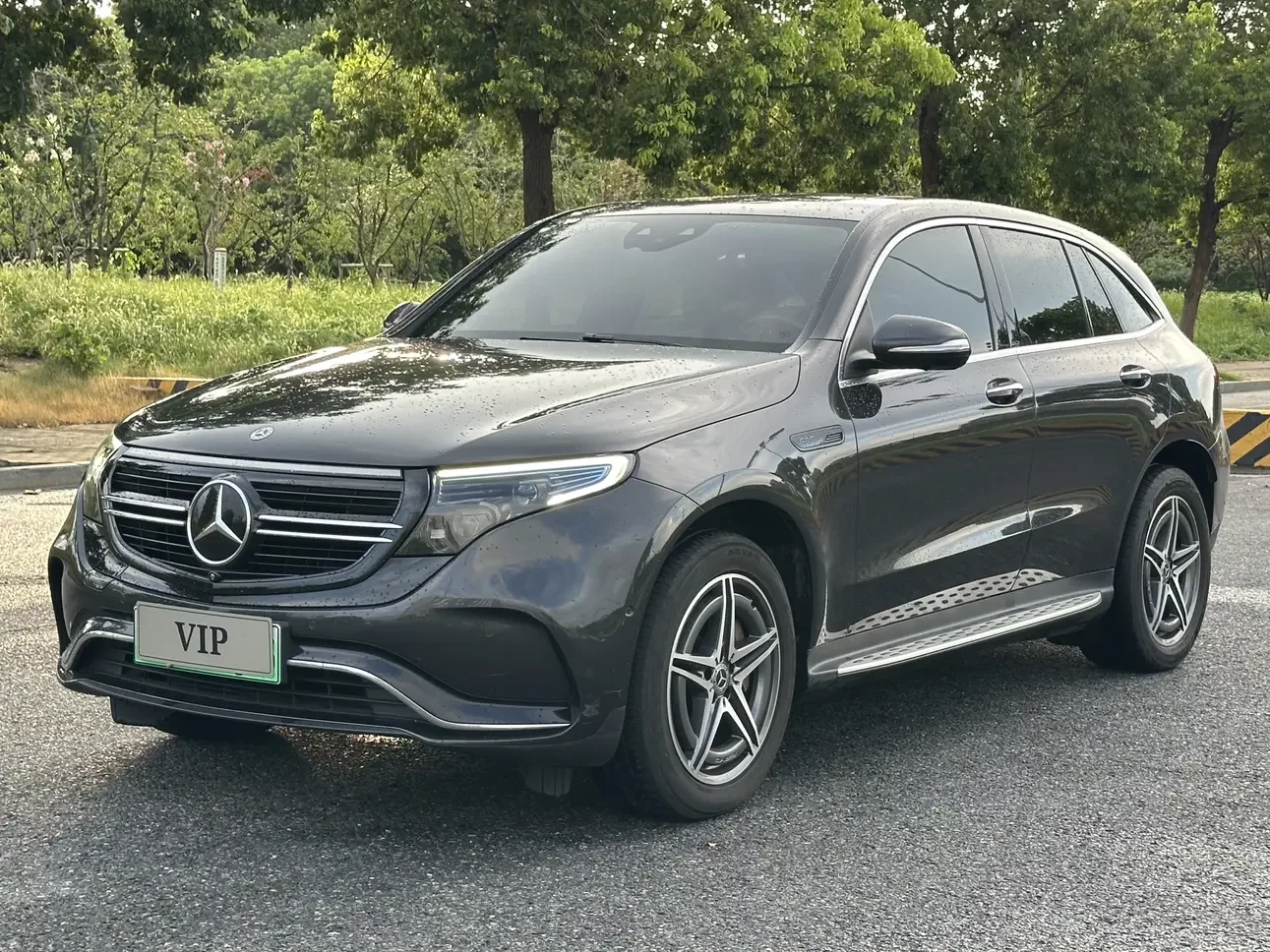 Mercedes-Benz EQC  из Китая
