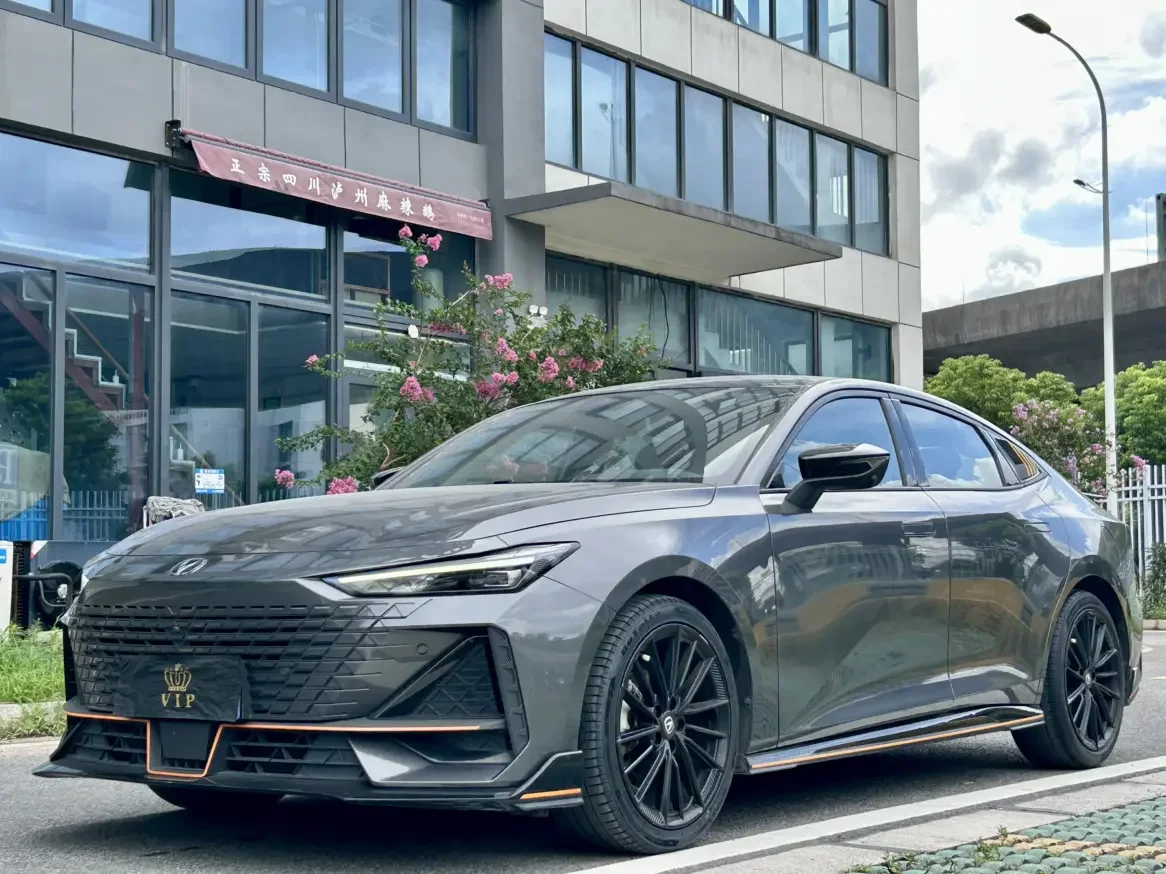 Changan UNI-V