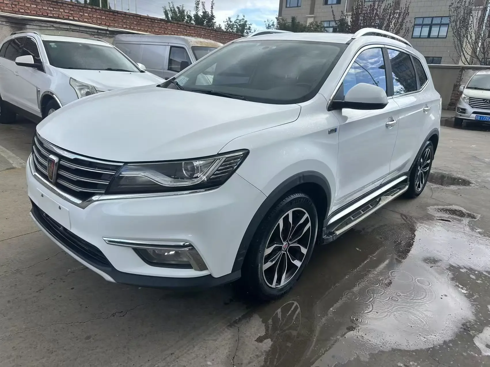 Roewe RX5
