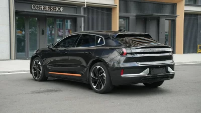 ZEEKR 001