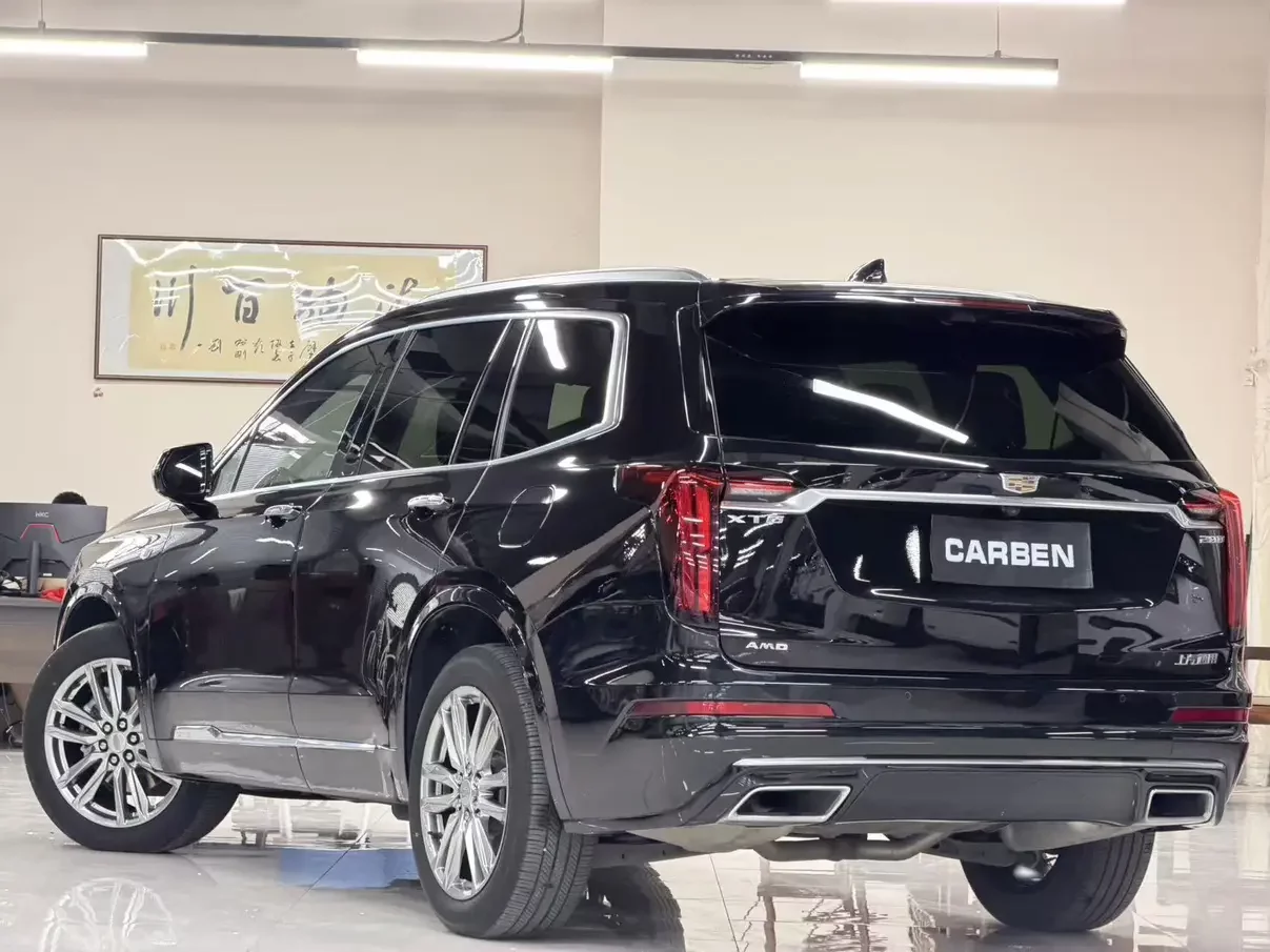 Cadillac XT6
