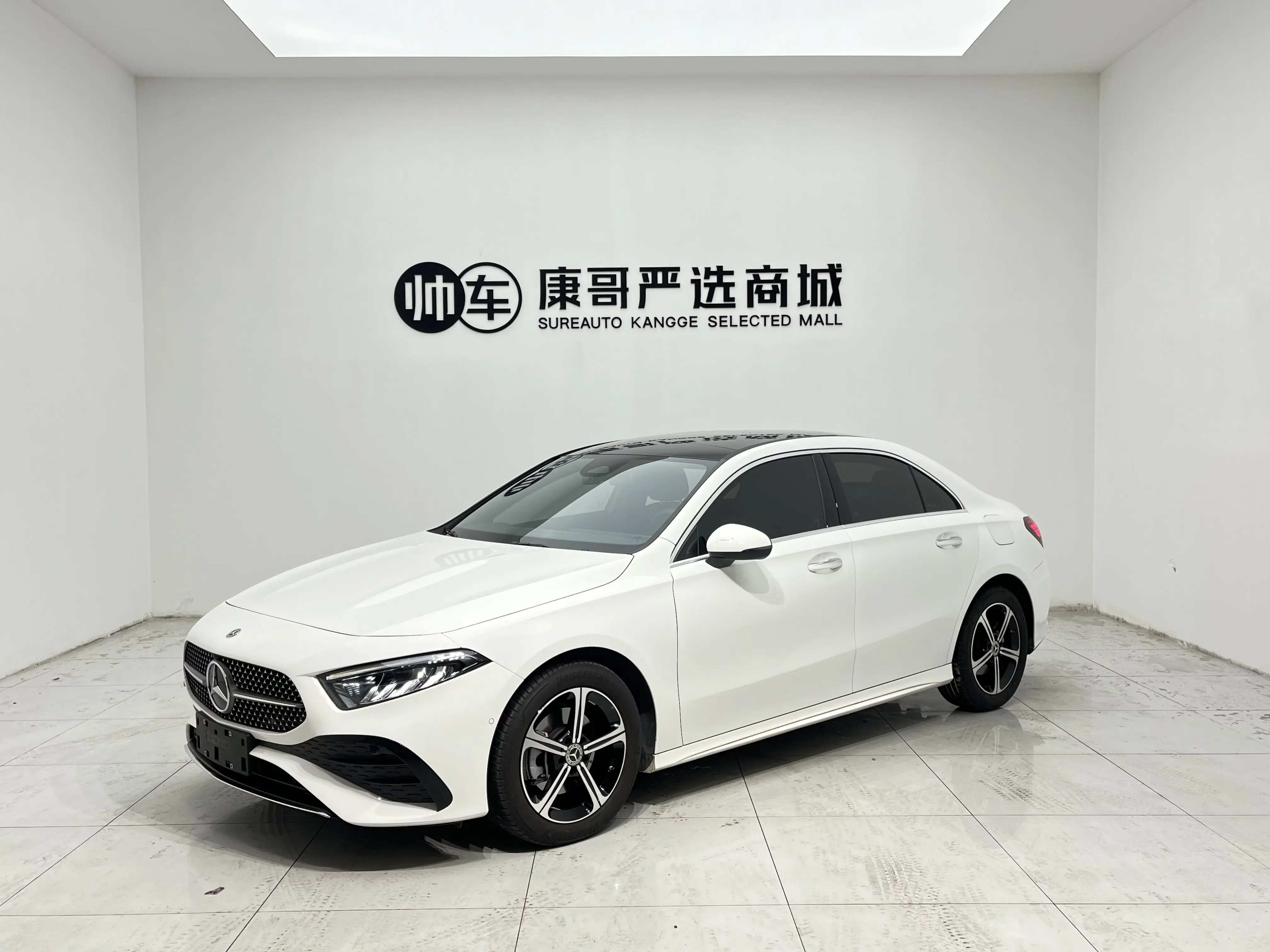 Mercedes-Benz A Class  из Китая