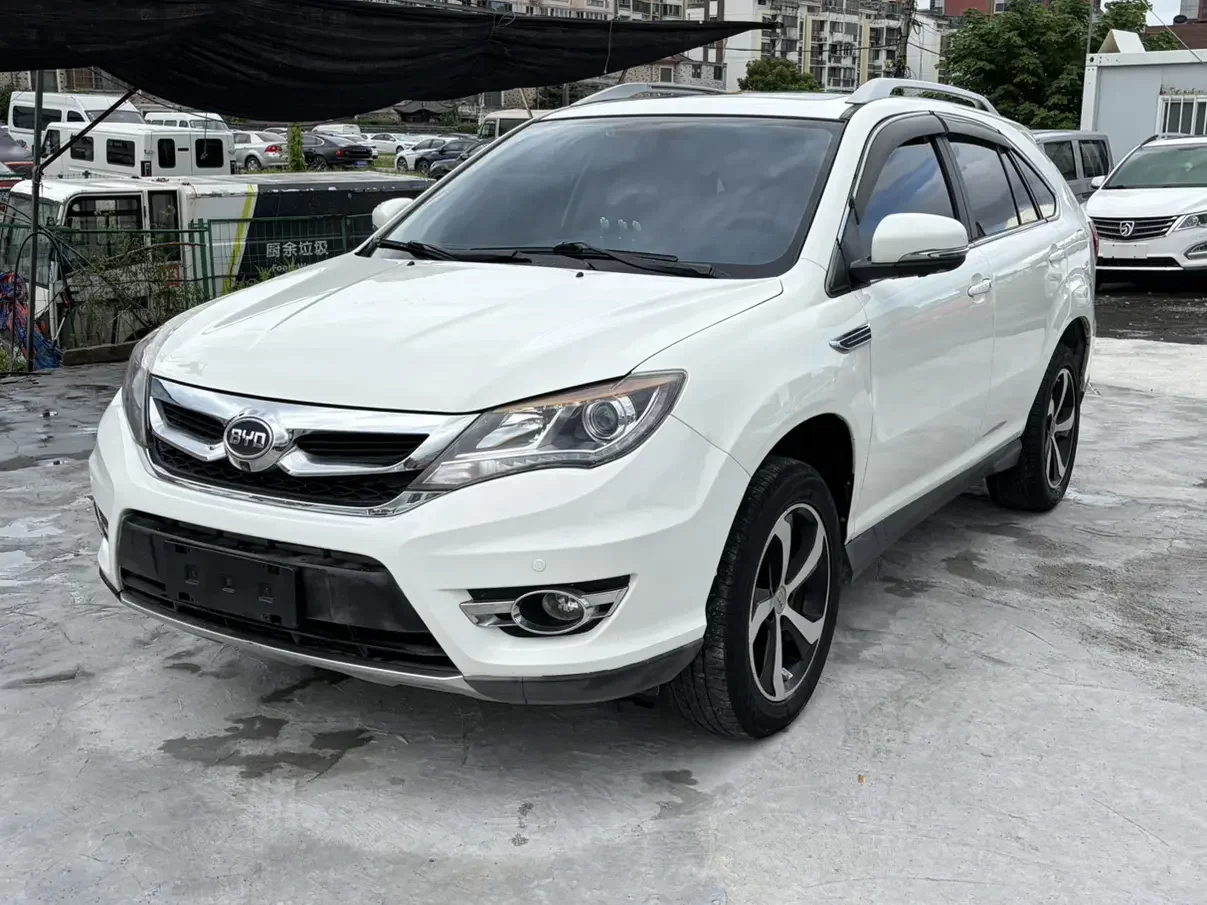 BYD S7