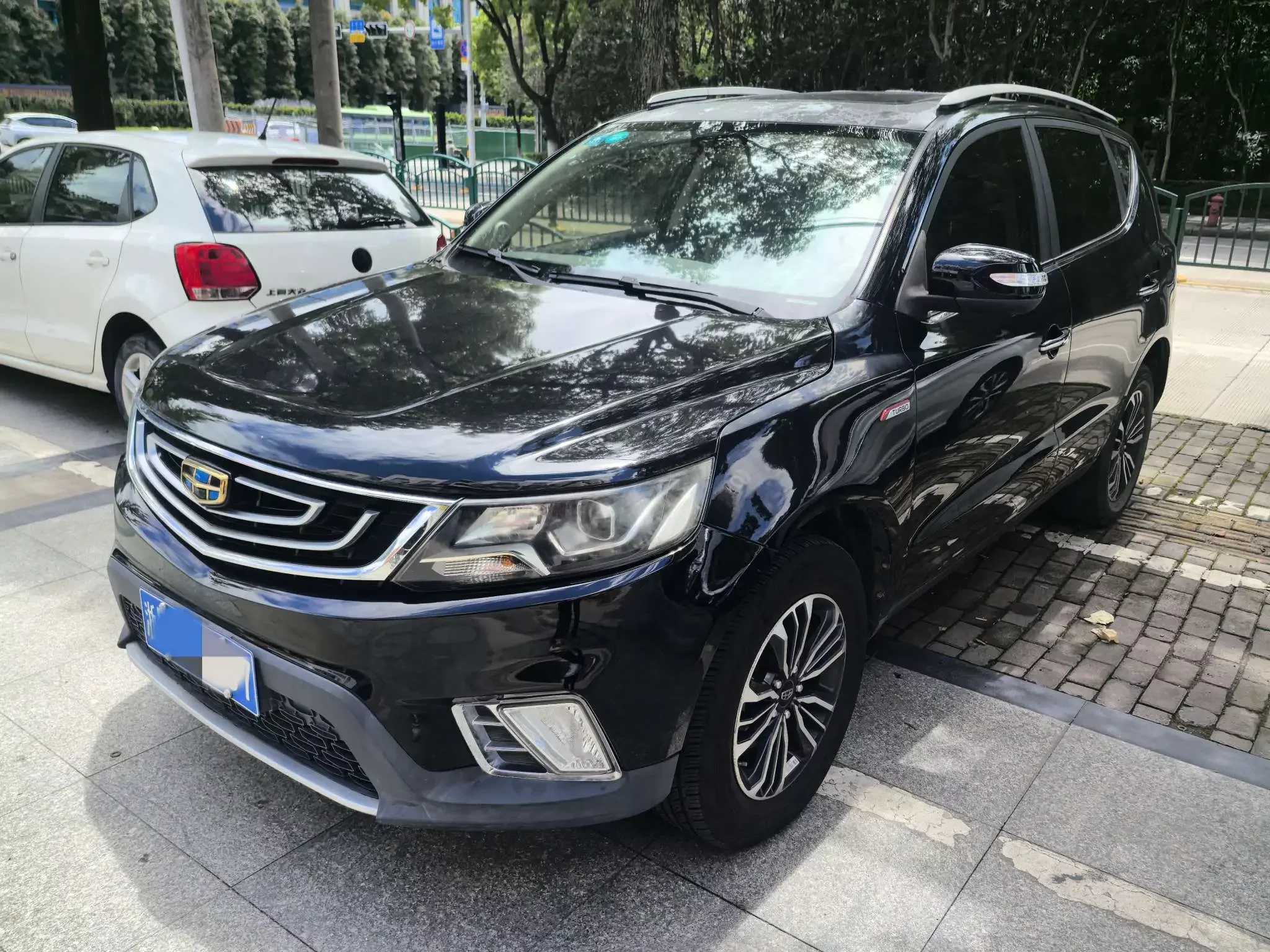 Geely Vision X6