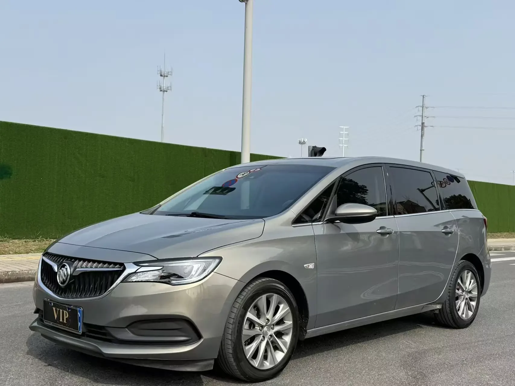 Buick GL6