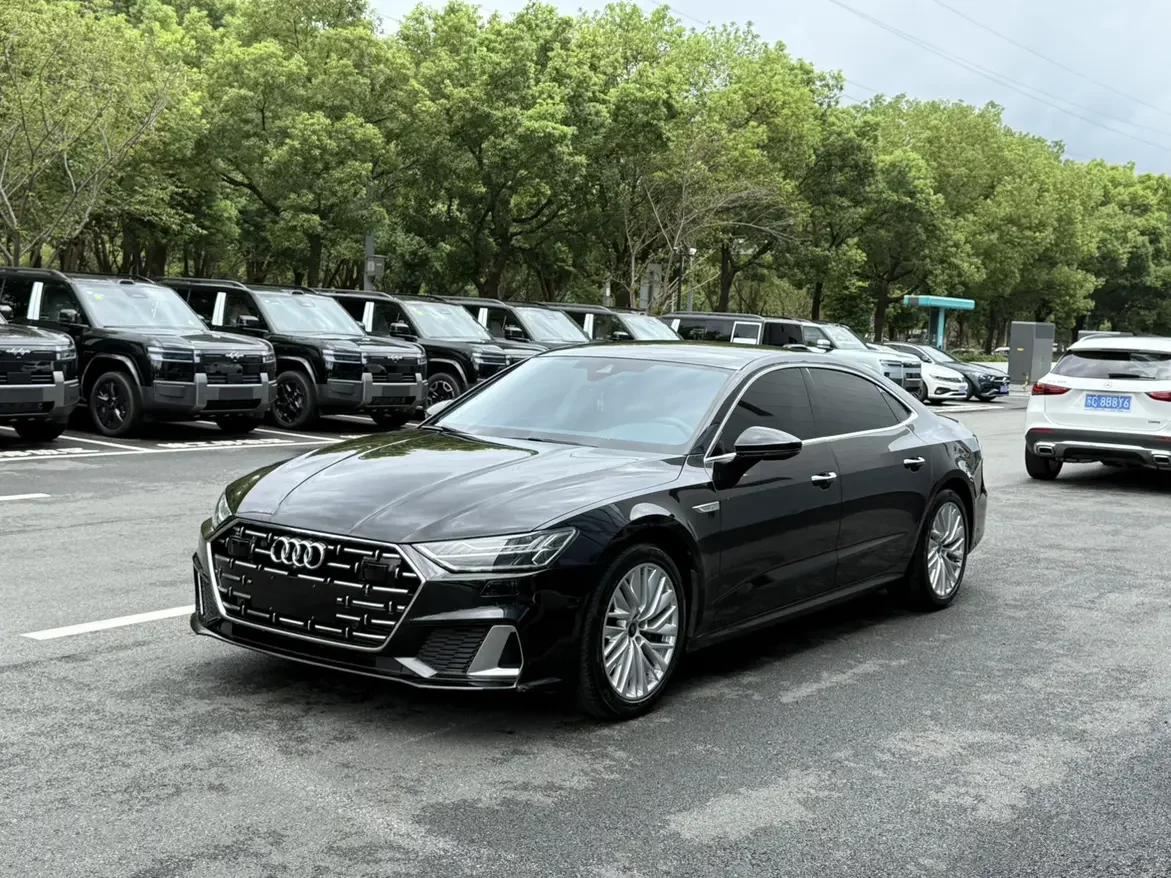 Audi A7L