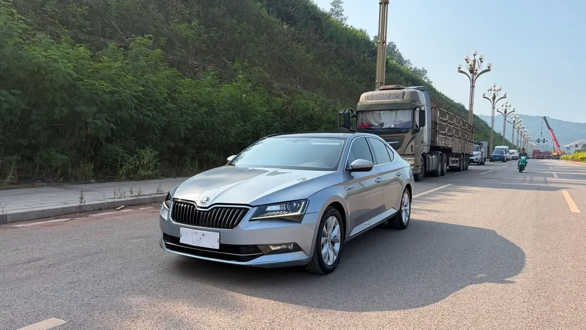 Skoda SuperB