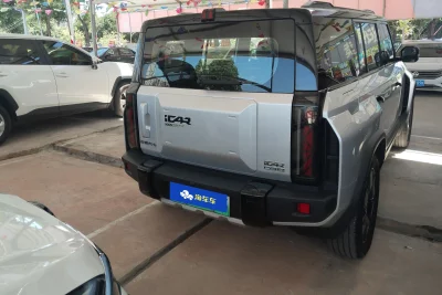 iCAR 03T