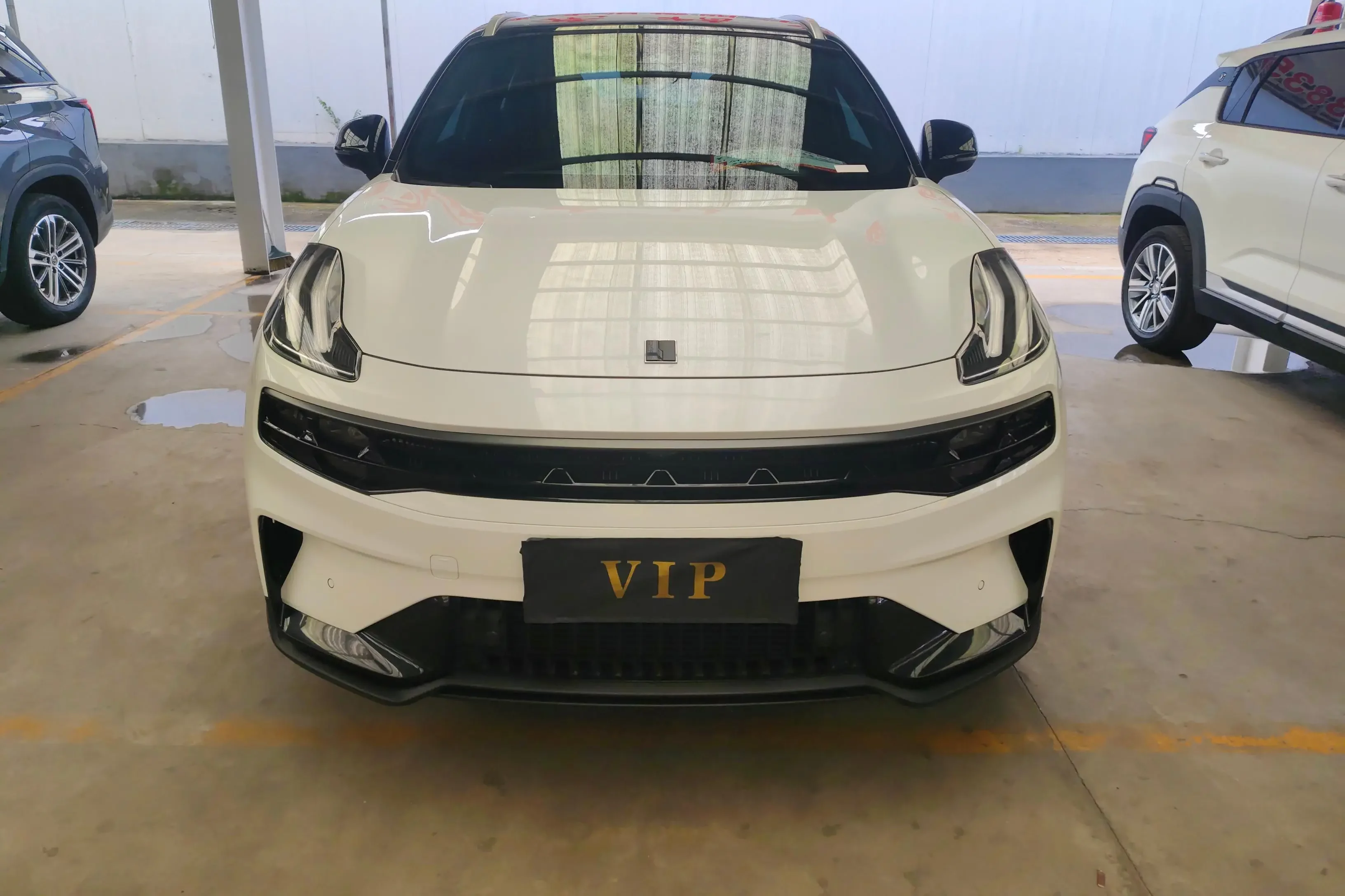 Lynk & Co 06
