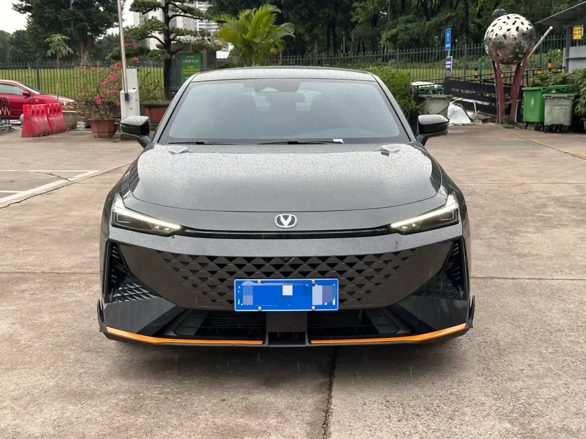 Changan UNI-V