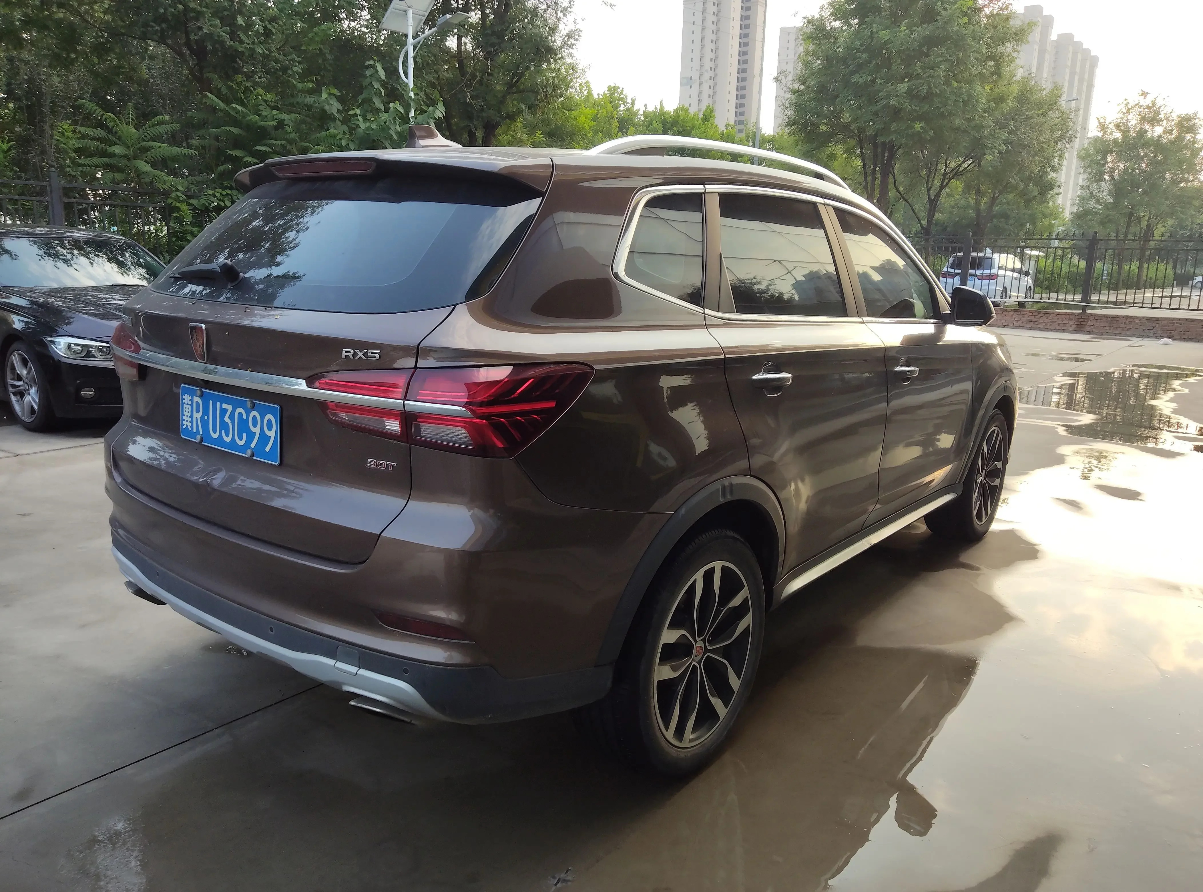 Roewe RX5