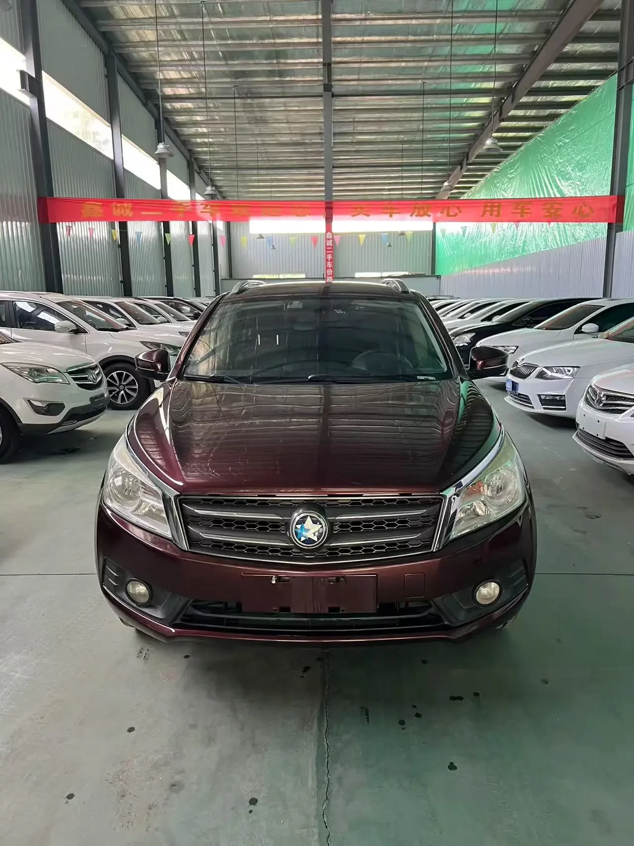 Kai Chen Venucia T70  из Китая