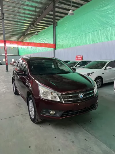 Venucia T70