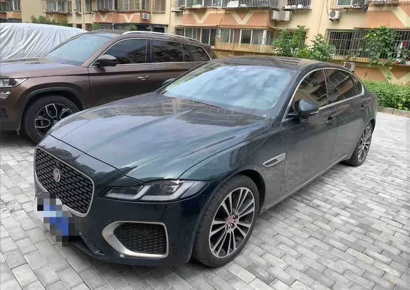 Jaguar XFL