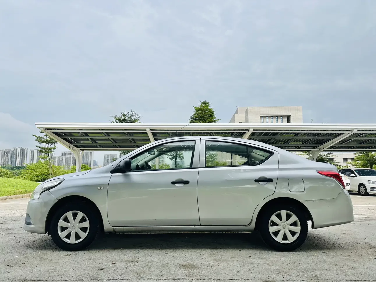 Nissan Sunlight