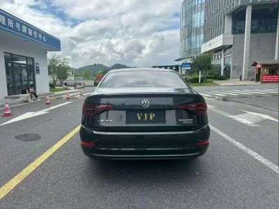 Volkswagen Sagitar