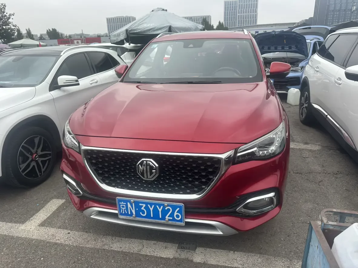 MG HS  из Китая