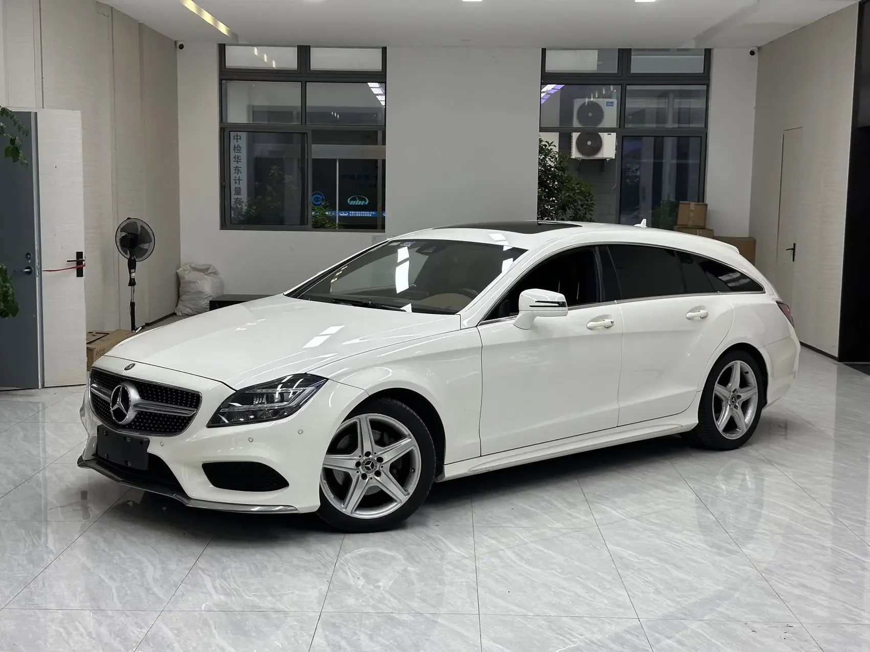 Mercedes-Benz CLS  из Китая