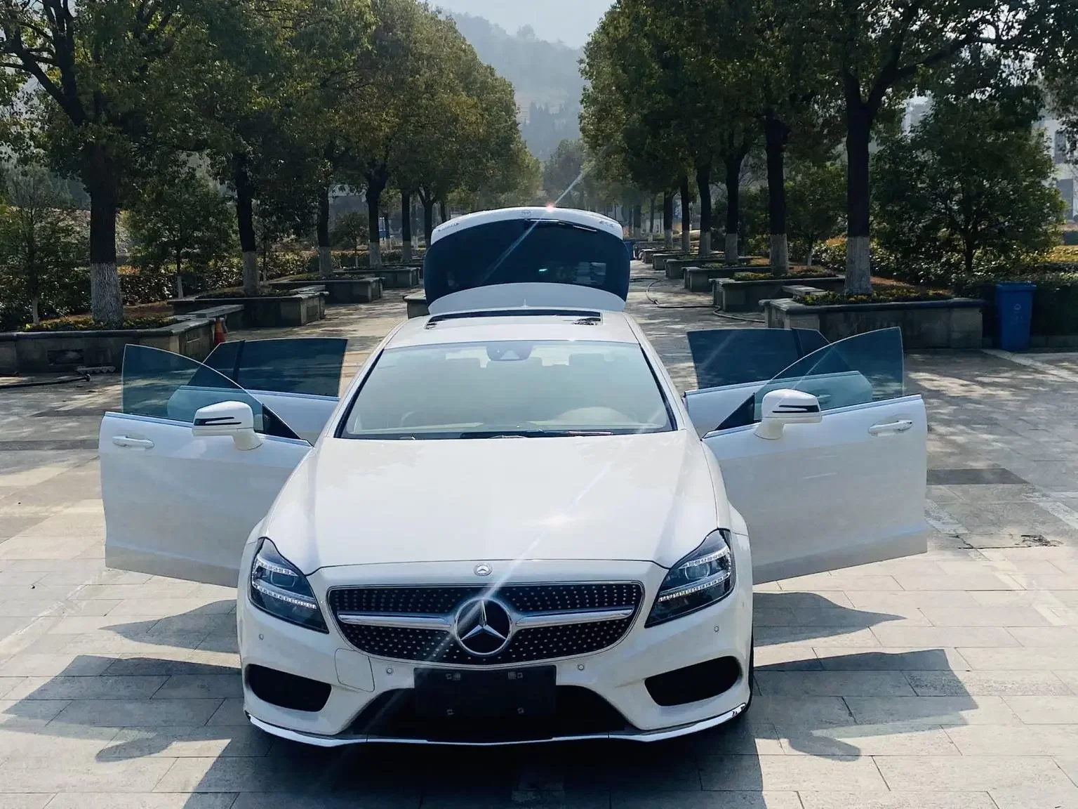 Mercedes-Benz CLS  из Китая