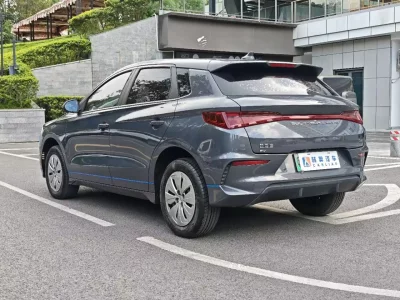 BYD e2