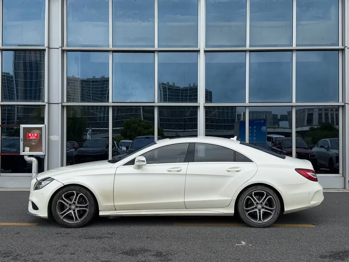 Mercedes-Benz CLS