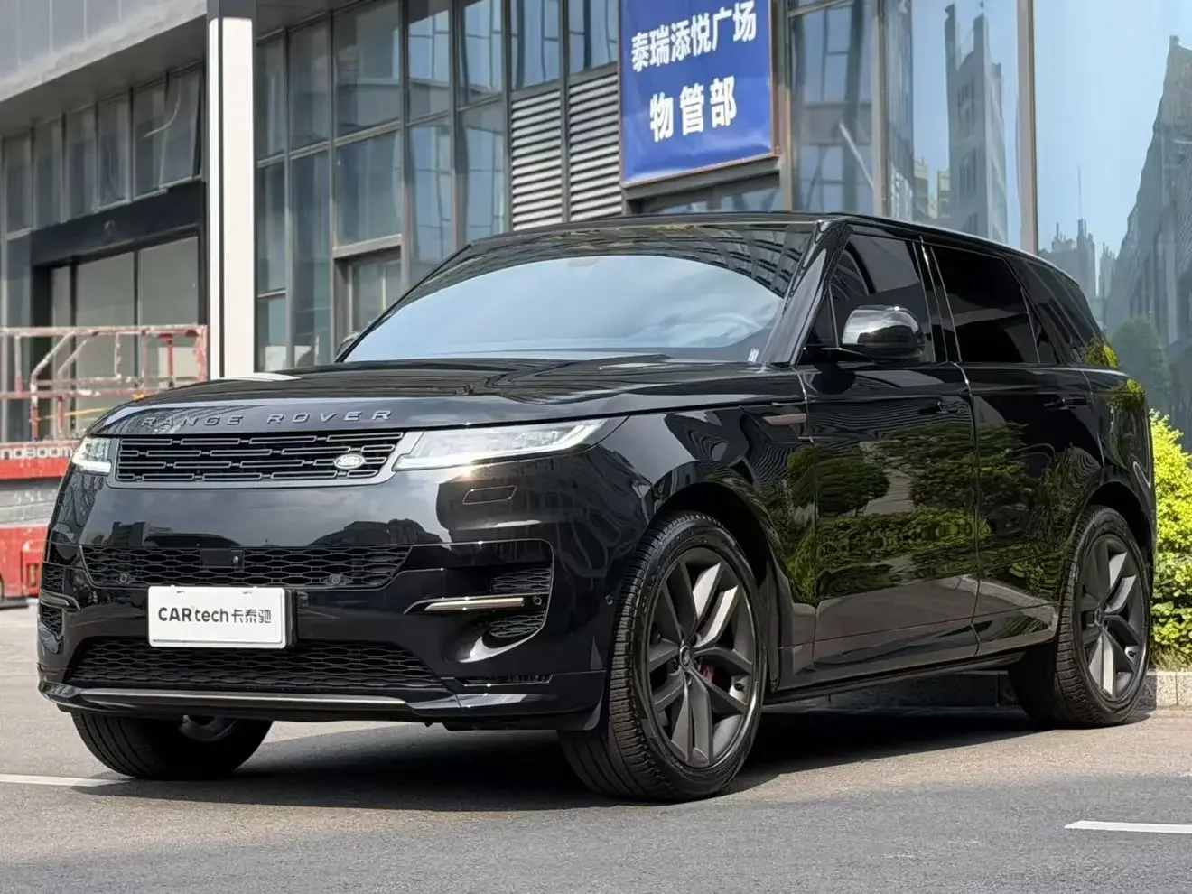 Land Rover Range Rover Sport  из Китая