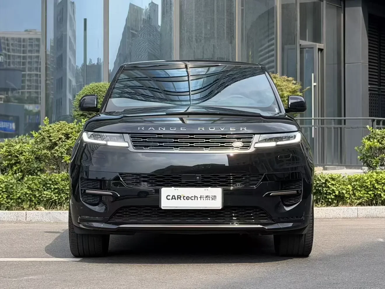 Land Rover Range Rover Sport  из Китая