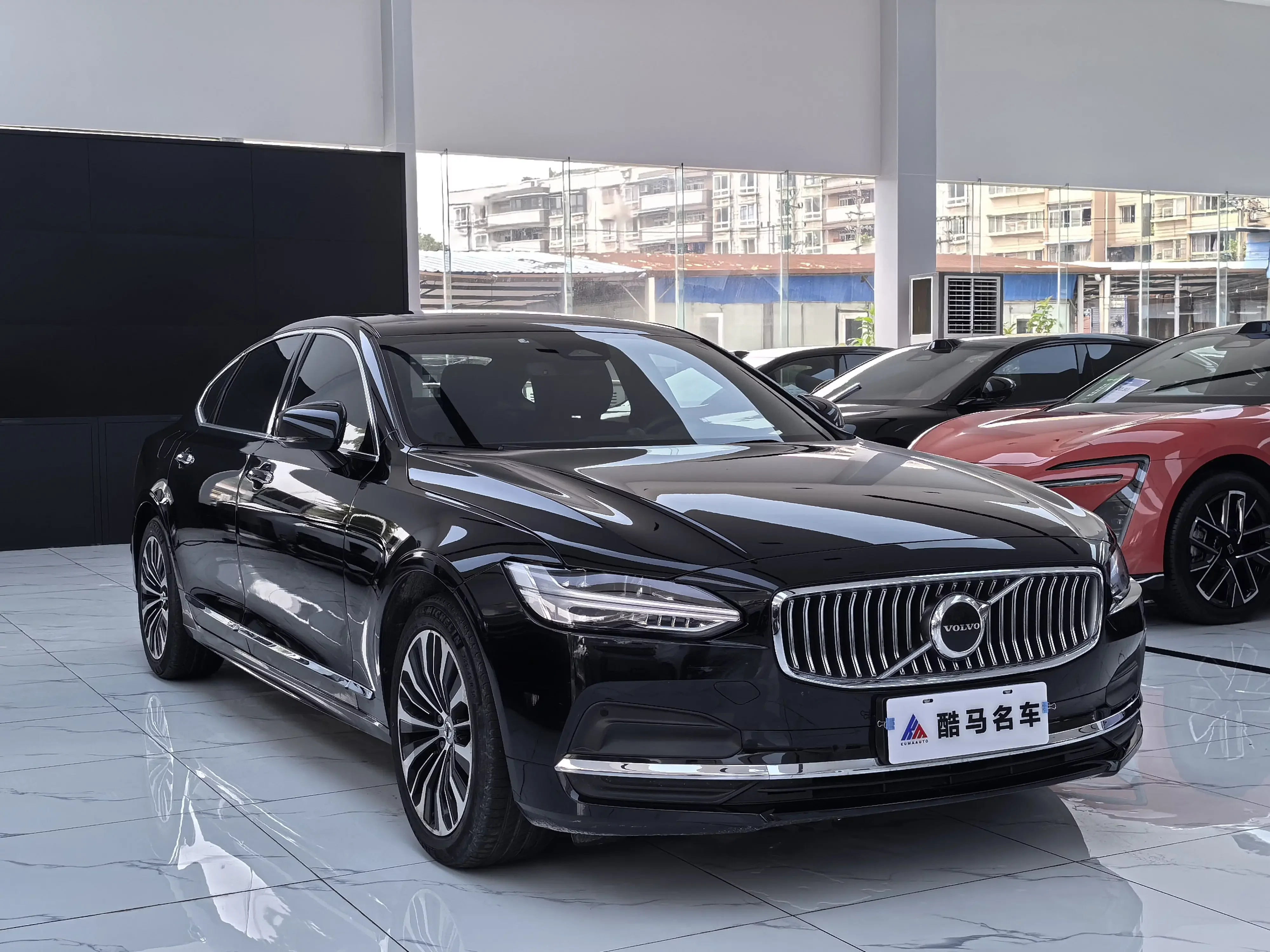 Volvo S90