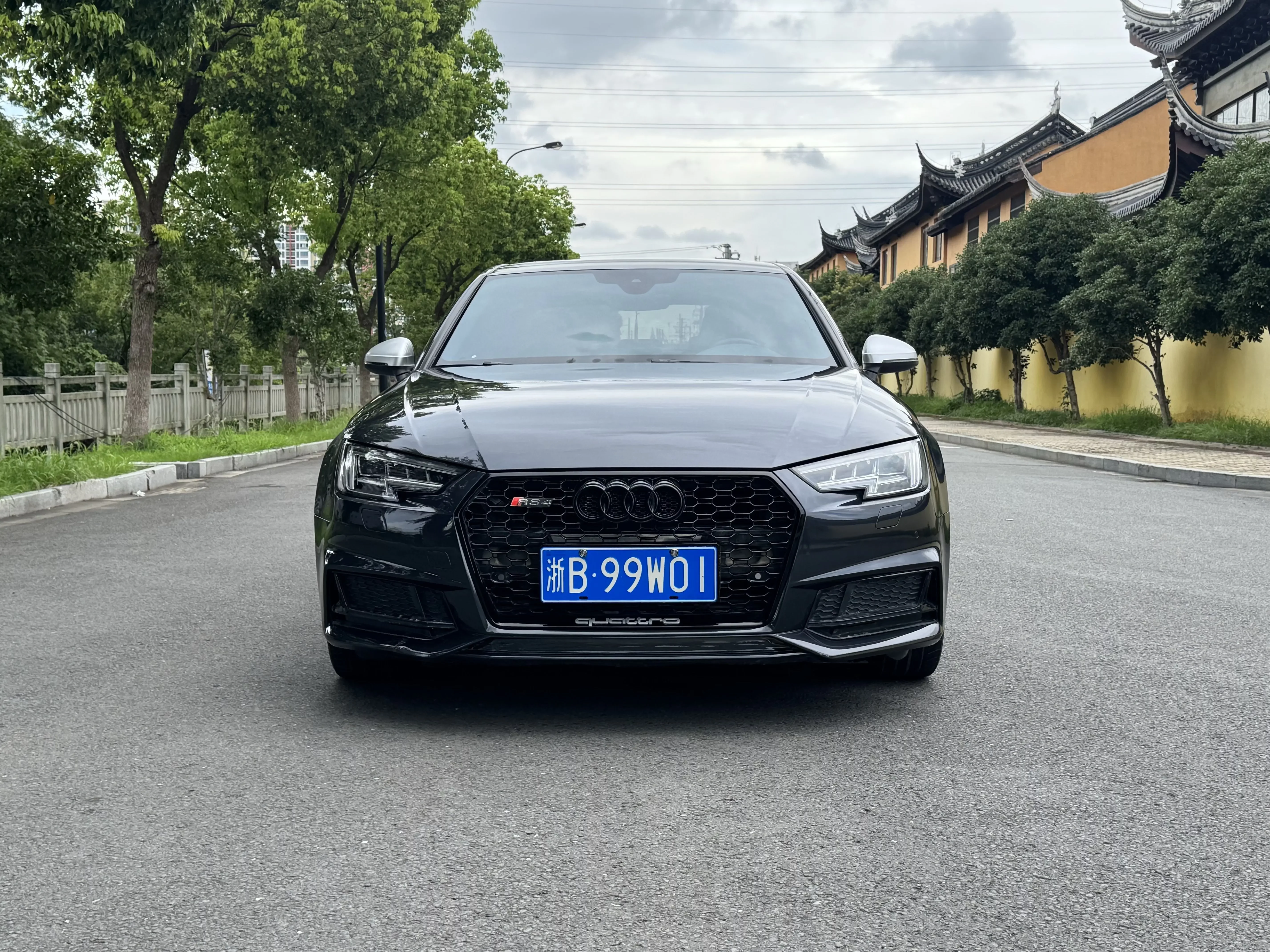 Audi S4  из Китая