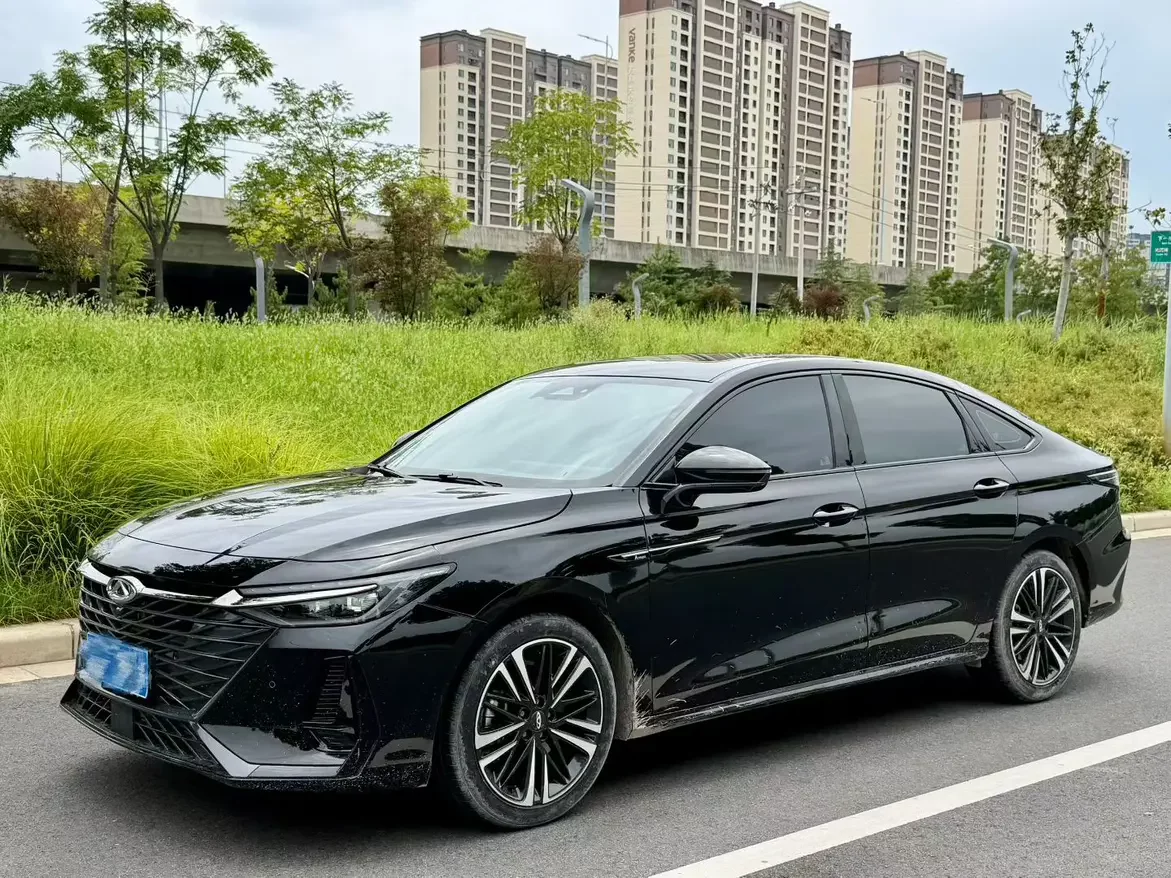 Chery Arrizo 8