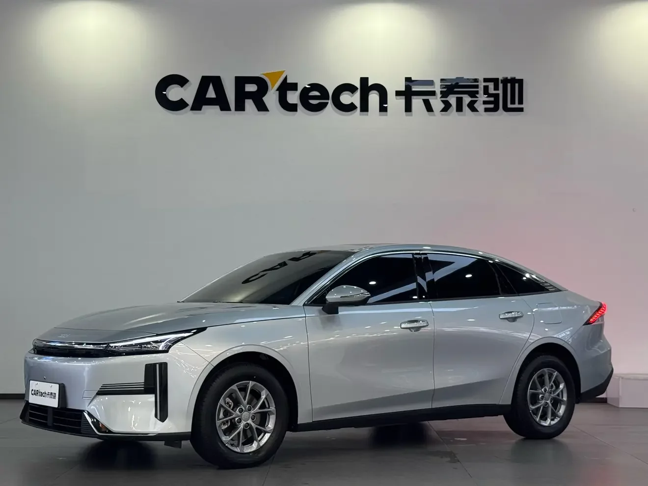 Geely Galaxy L6