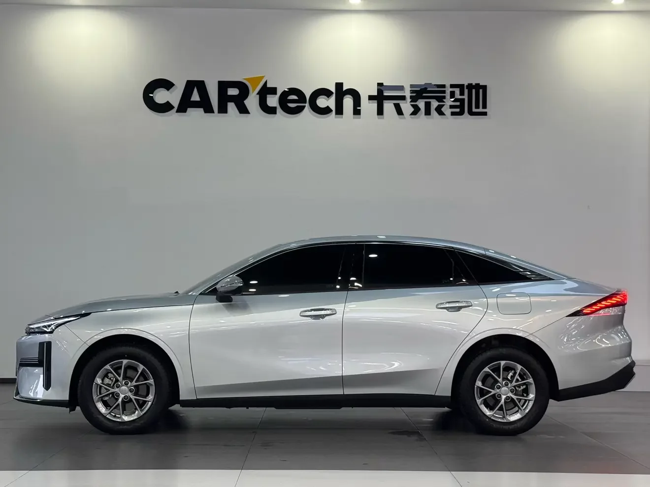 Geely Galaxy L6