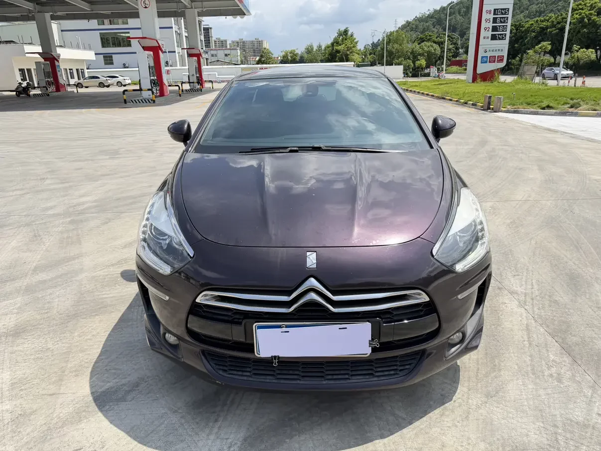 DS 5  из Китая