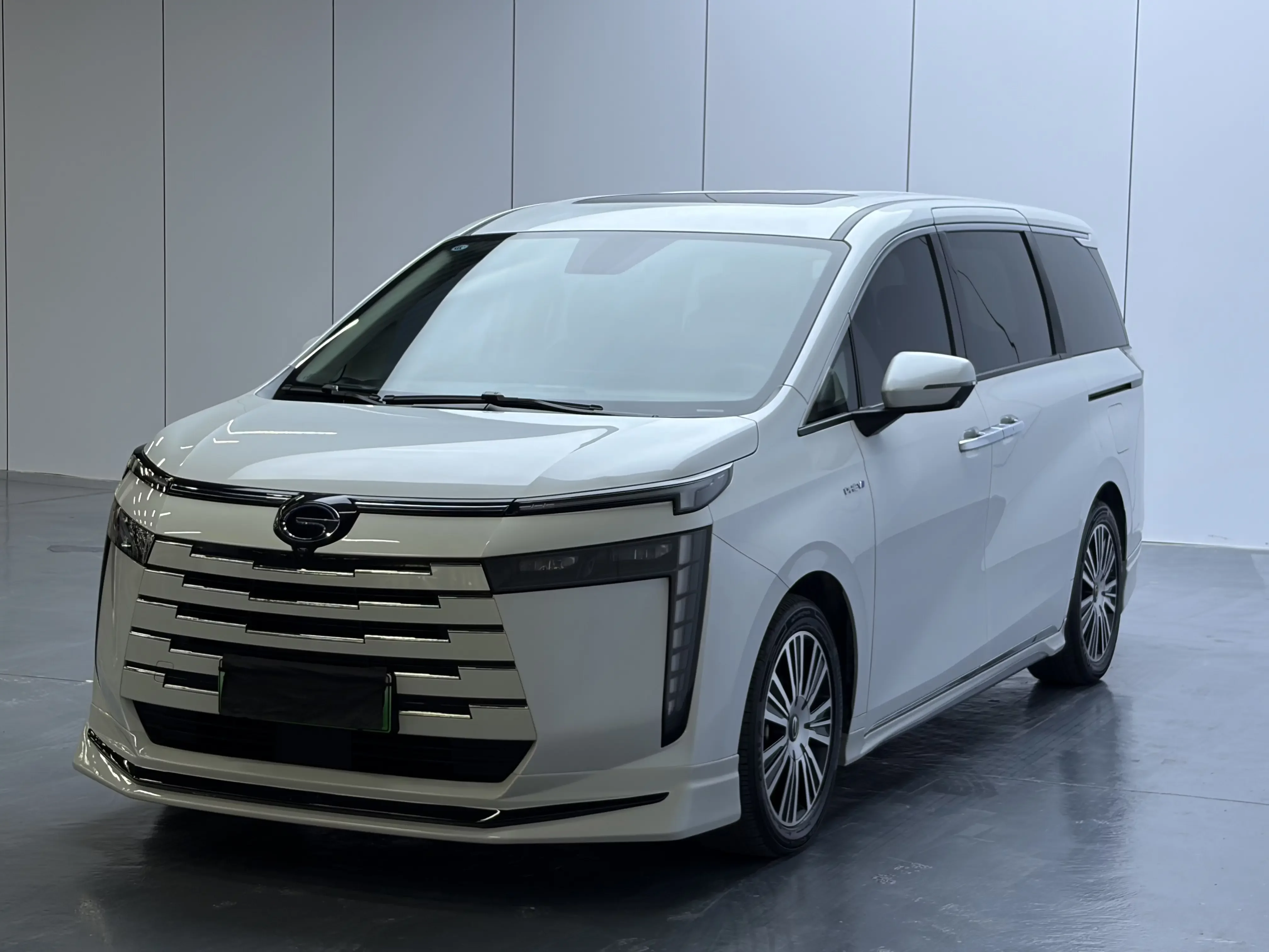 GAC Trumpchi E8 PHEV