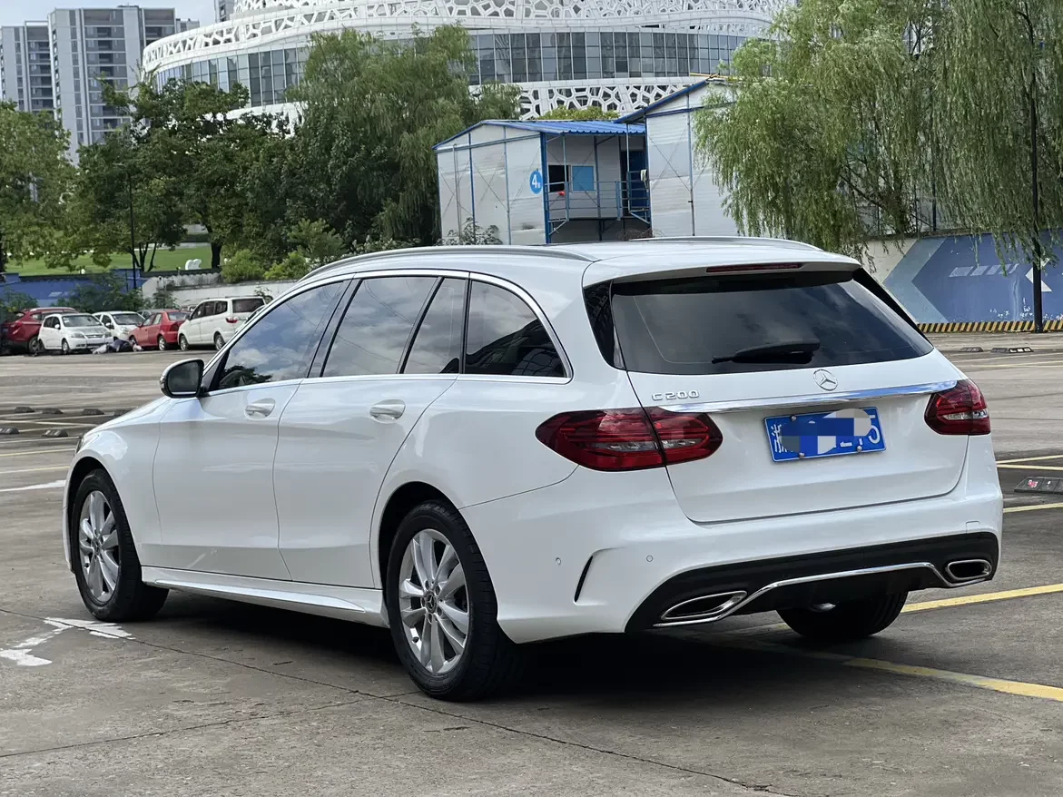 Mercedes-Benz C-Class