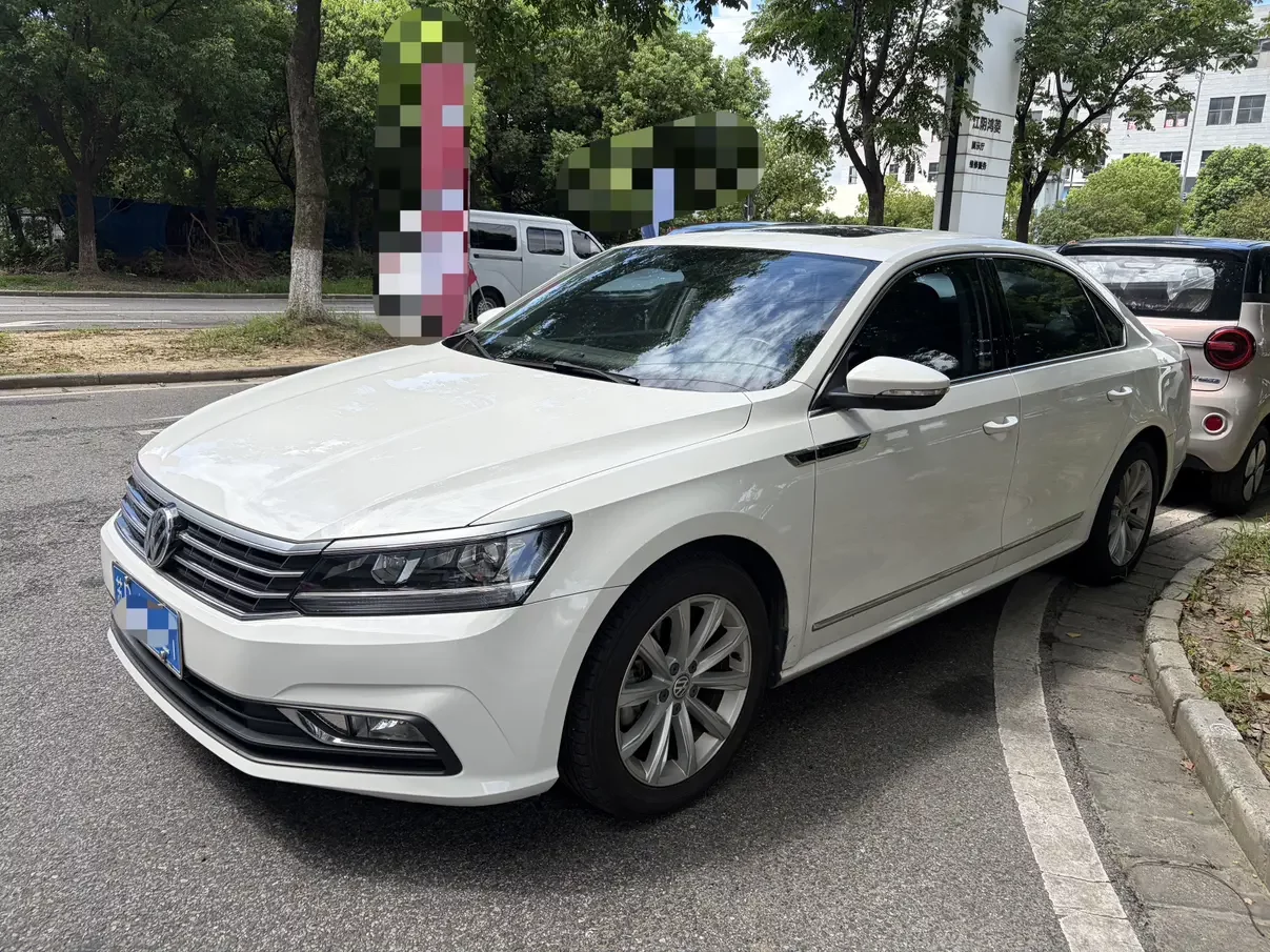 Volkswagen Passat  из Китая