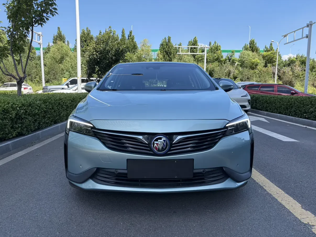 Buick Weilan 6 PHEV