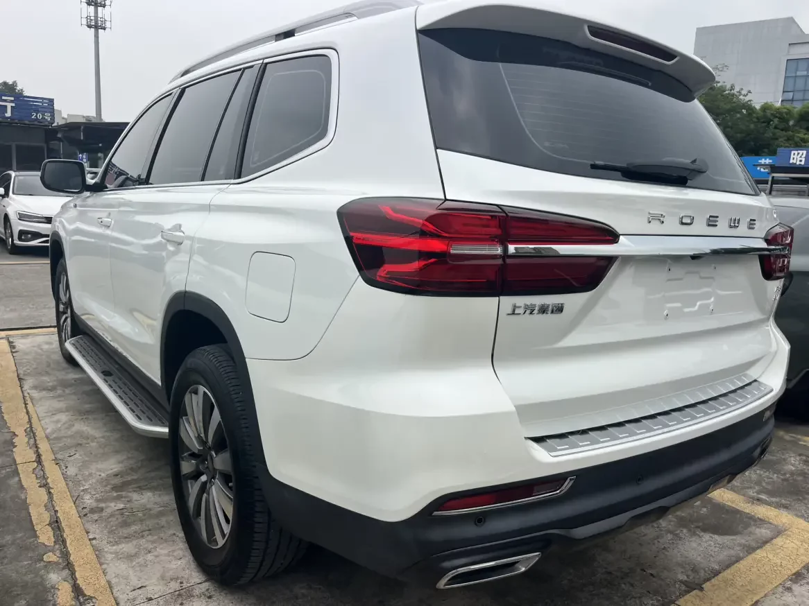 Roewe RX8