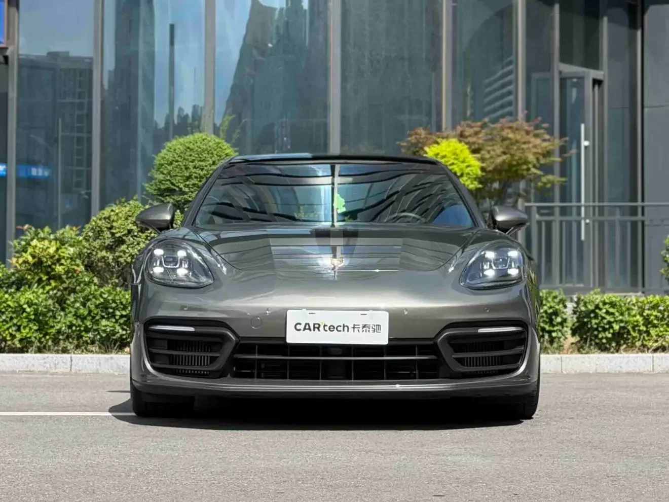 Porsche Panamera  из Китая